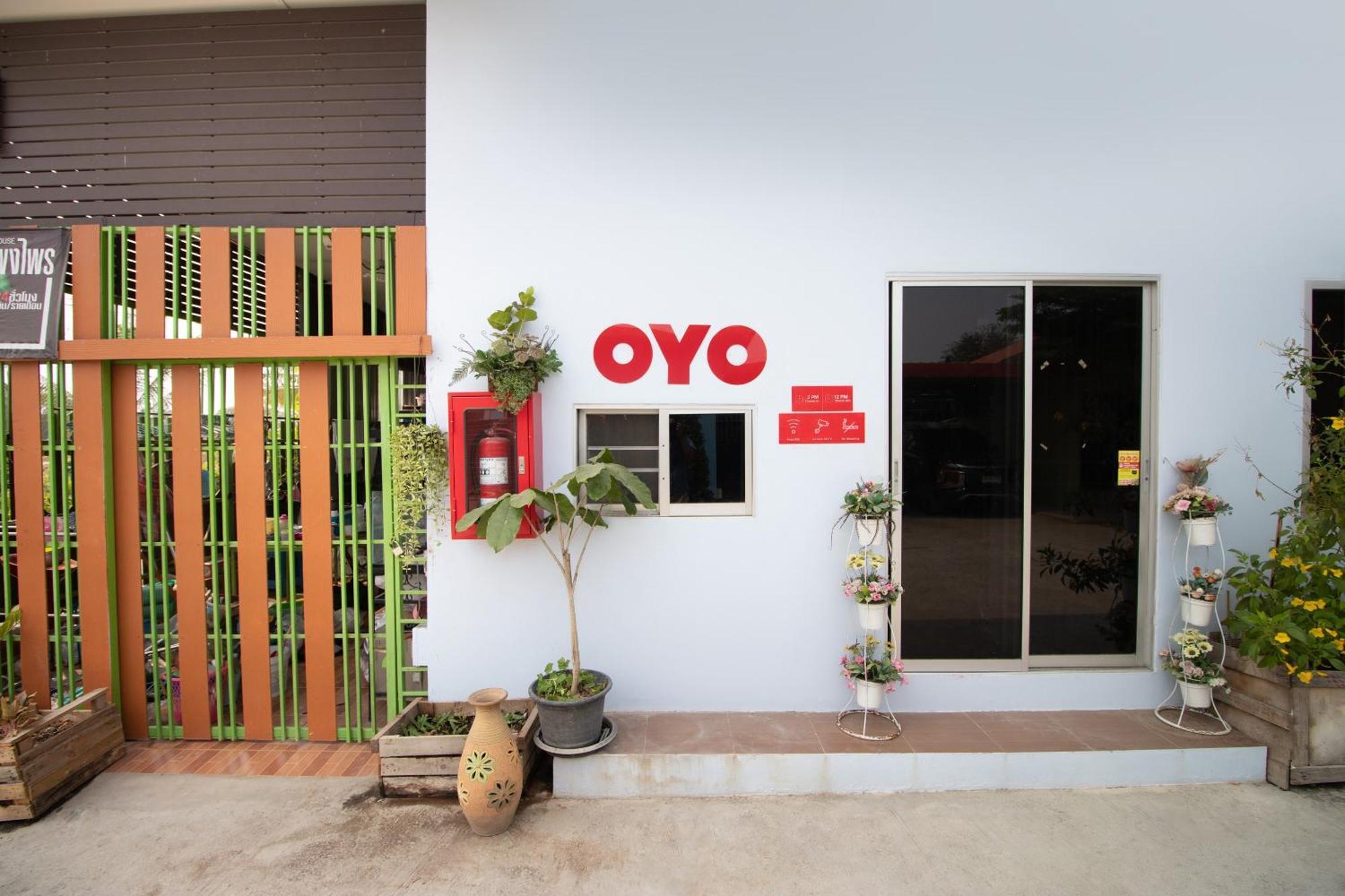 OYO 644 Pong Pai House Hotel Bangkok Ngoại thất bức ảnh