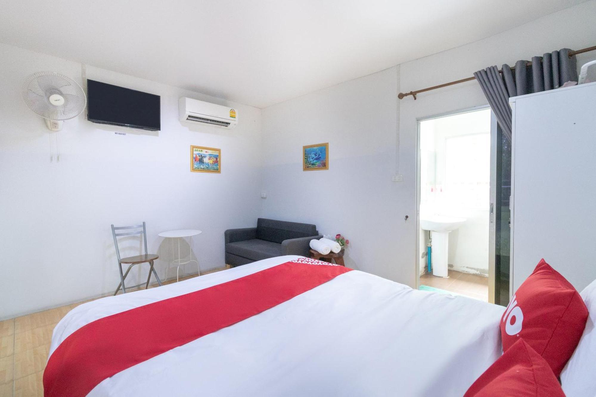 OYO 644 Pong Pai House Hotel Bangkok Ngoại thất bức ảnh