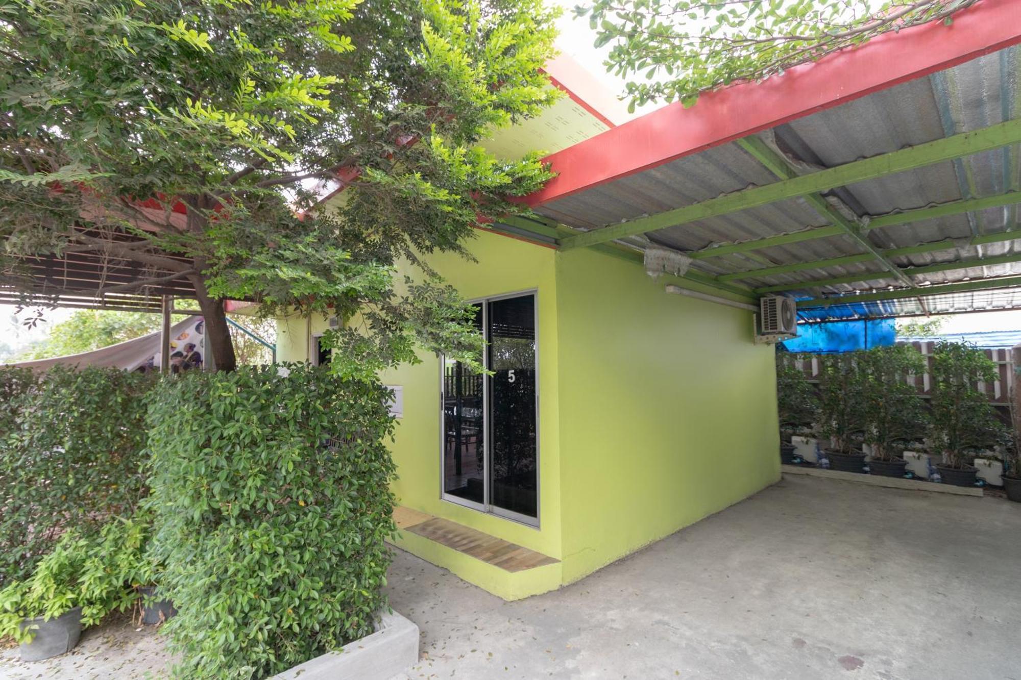OYO 644 Pong Pai House Hotel Bangkok Ngoại thất bức ảnh