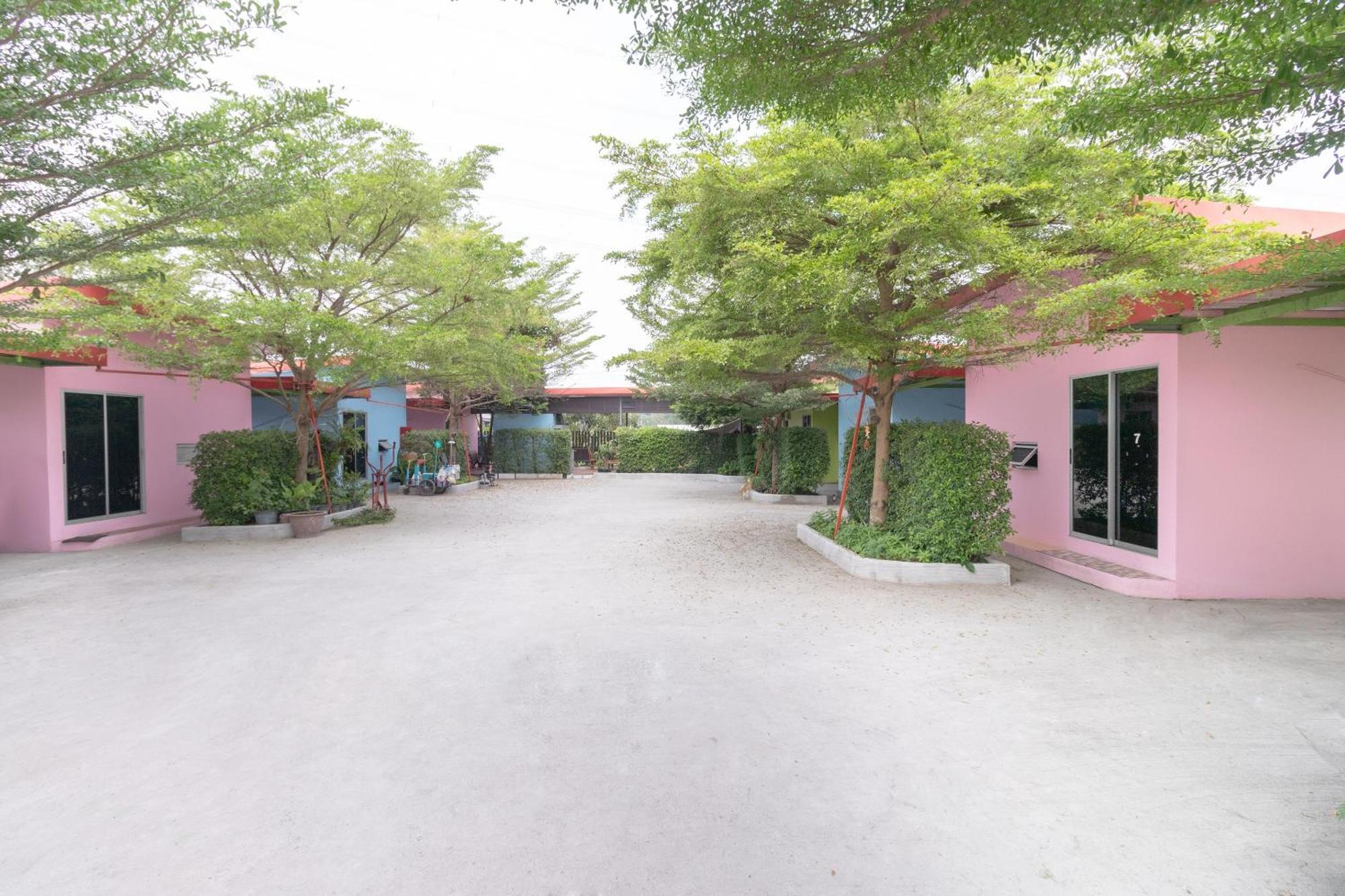 OYO 644 Pong Pai House Hotel Bangkok Ngoại thất bức ảnh